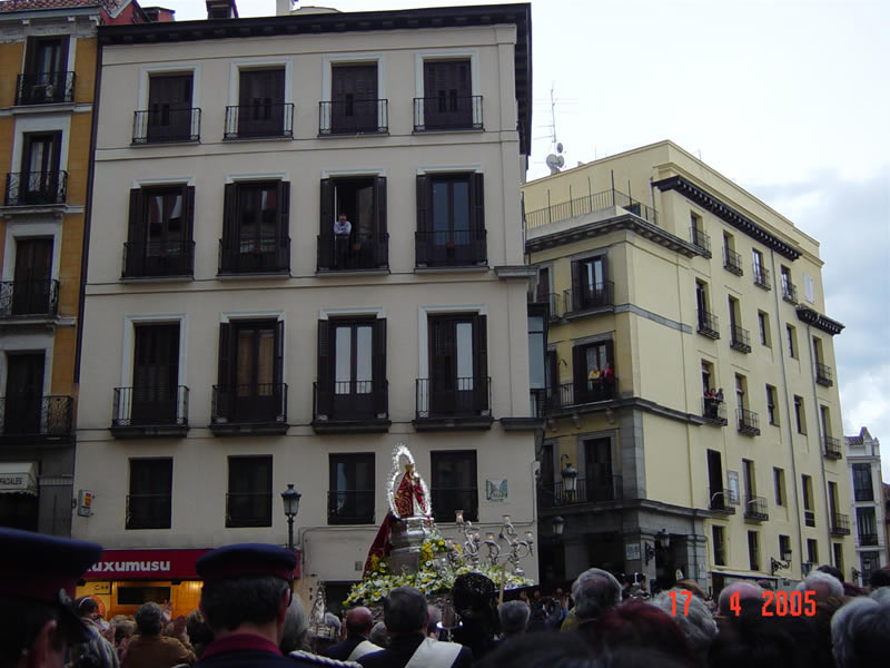 IMAGEN DANDO LA VUELTA PARA TOMAR LA CALLE MAYOR