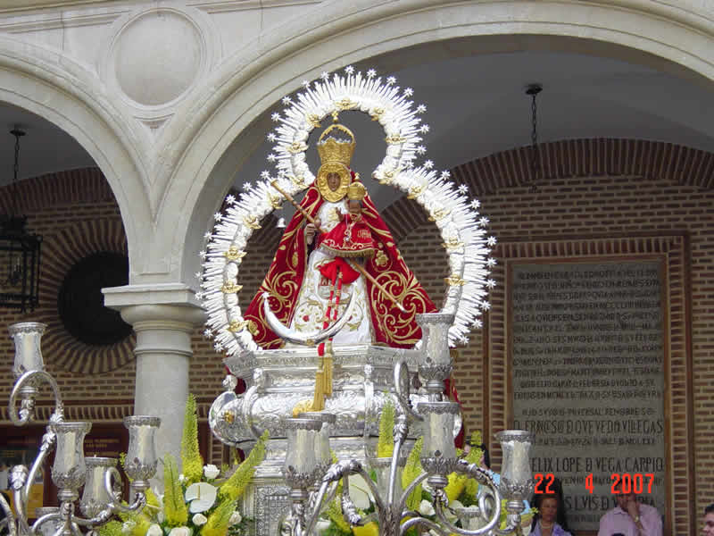 IMAGEN PREPARADA PARA LA PROCESI&Oacute;N EN SAN GIN&Eacute;S