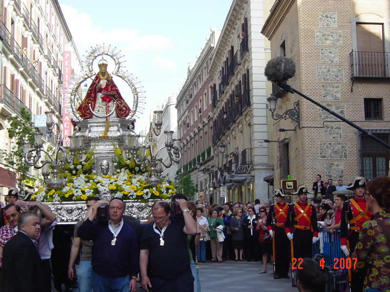 INICIO DE LA PROCESI&Oacute;N - CALLE ARENAL