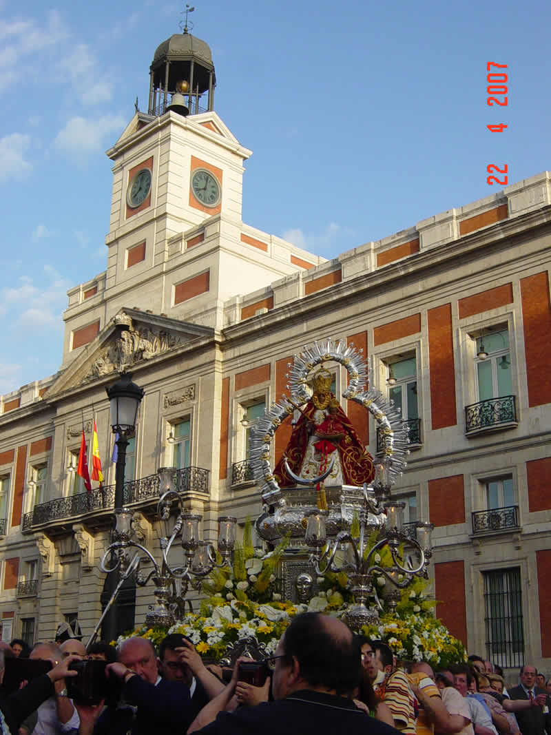 IMAGEN EN LA PUERTA DEL SOL