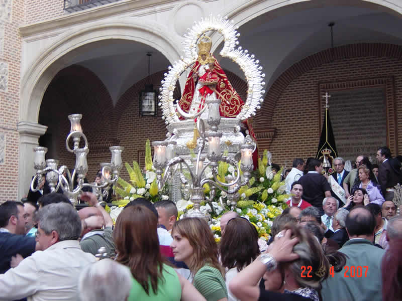 ENTRADA EN SAN GIN&Eacute;S